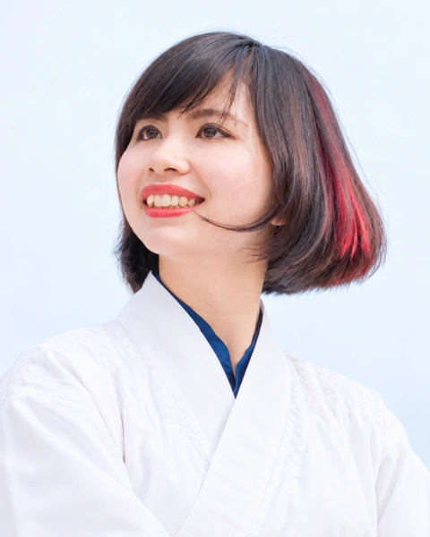 Ms. Thư — Administration & HR